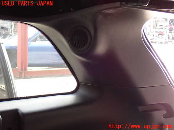 2UPJ-9232097675]ジープ・グランドチェロキー(WK36A)右リアピラートリム 中古_3