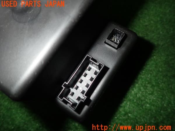 3UPJ=9232100580]ベンツ SL350(230467 R230)純正 2308000448 集中ドアロックポンプ 中古_4