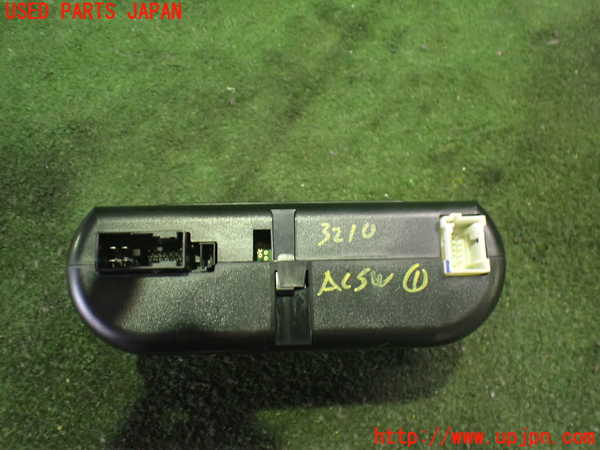 2UPJ-9232106066]ベンツ SL350 R230(230467)エアコンスイッチ1 中古_2