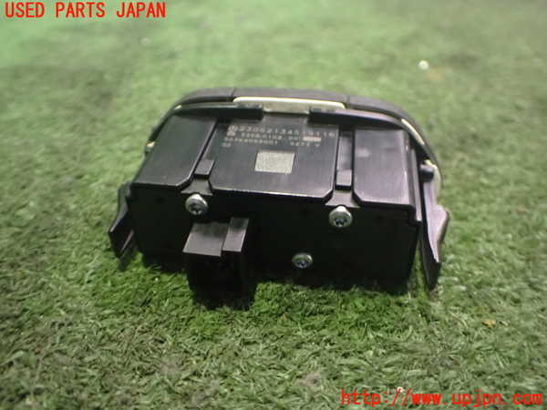 2UPJ-9232106290]ベンツ SL350 R230(230467)ハザードスイッチ 中古_2