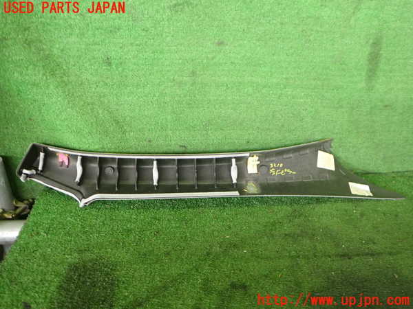 2UPJ-9232107660]ベンツ SL350 R230(230467)左フロントピラートリム 中古_2