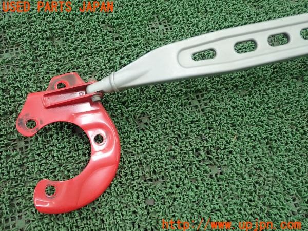 3UPJ=9232110705]レグナム(EC5W)純正 フロントタワーバー 中古_2