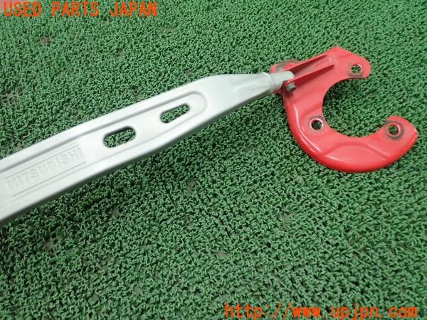 3UPJ=9232110705]レグナム(EC5W)純正 フロントタワーバー 中古_3