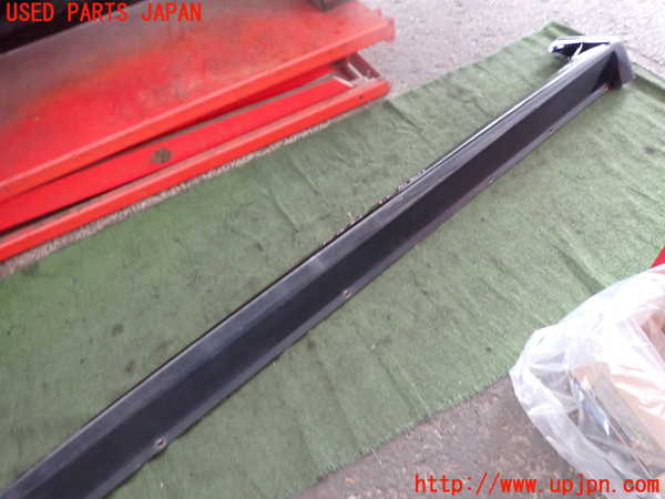 2UPJ-9232111390]レグナム(EC5W)右サイドステップ 中古_3