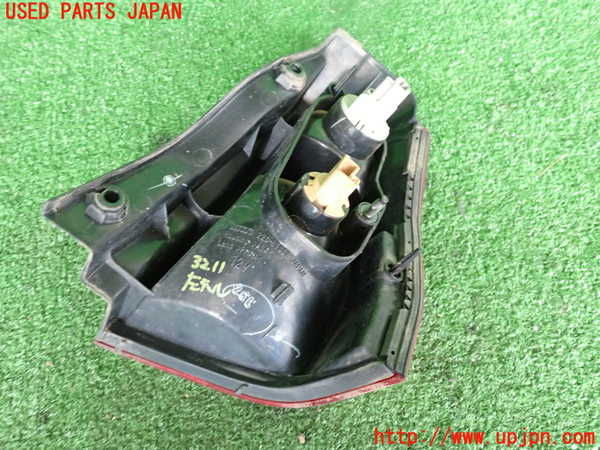 2UPJ-9232111536]レグナム(EC5W)左テールランプ 中古_3