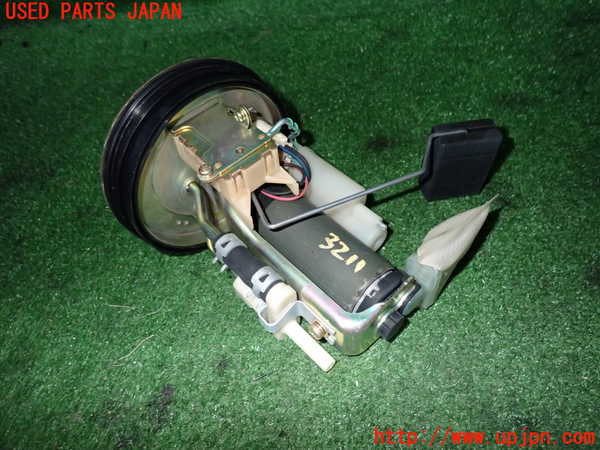 2UPJ-9232112510]レグナム(EC5W)燃料ポンプ 中古_2