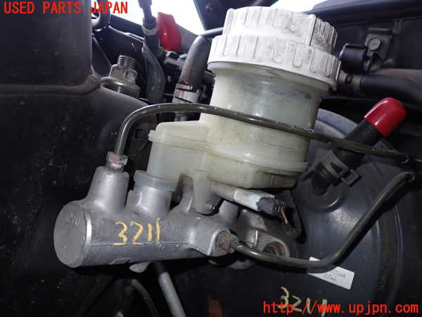 2UPJ-9232114050]レグナム(EC5W)ブレーキマスターシリンダー 中古_2