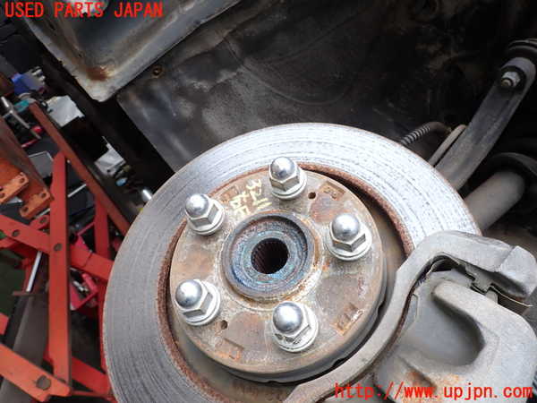 2UPJ-9232114290]レグナム(EC5W)右フロントナックルハブ 中古_2