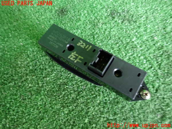 2UPJ-9232116245]レグナム(EC5W)左前パワーウィンドウスイッチ 中古_2