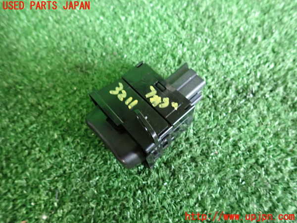 2UPJ-9232116295]レグナム(EC5W)フォグスイッチ 中古_2