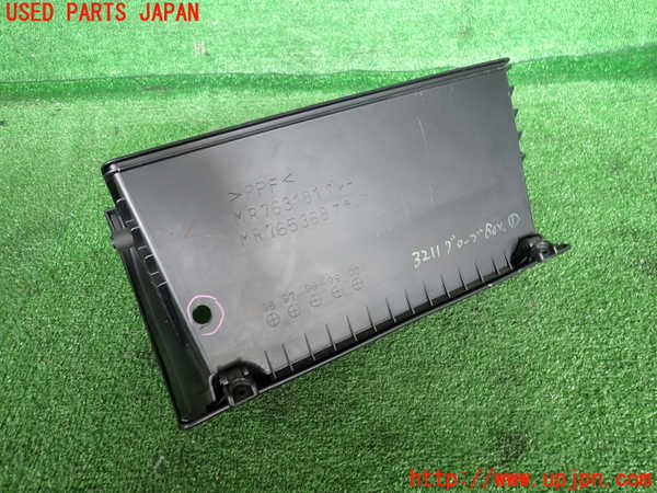 2UPJ-9232117516]レグナム(EC5W)グローブボックス1 中古_5