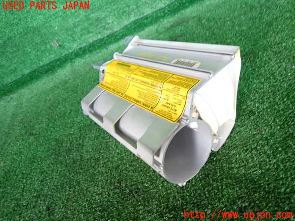 2UPJ-9232117870]レグナム(EC5W)助手席側エアバッグカバー 中古_2