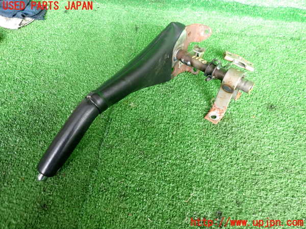 2UPJ-9232117550]レグナム(EC5W)サイドブレーキレバー 中古_2