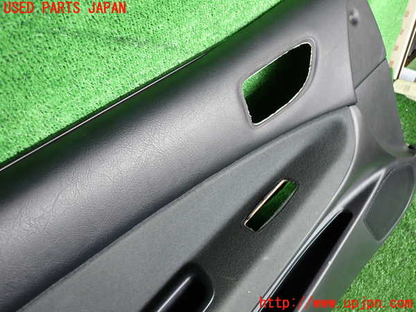 2UPJ-9232111264]レグナム(EC5W)左前ドア内張り 中古_2