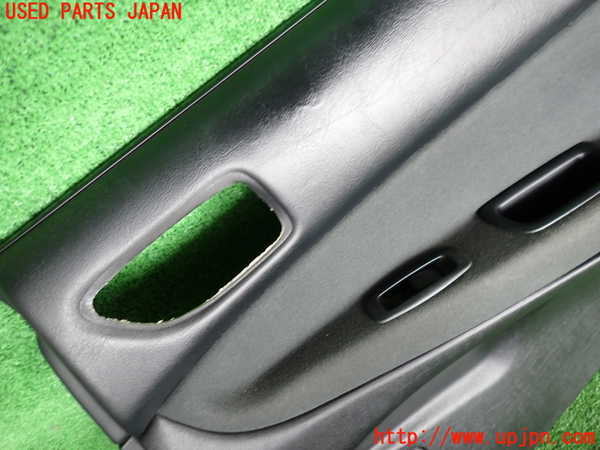 2UPJ-9232111294]レグナム(EC5W)右後ドア内張り 中古_2