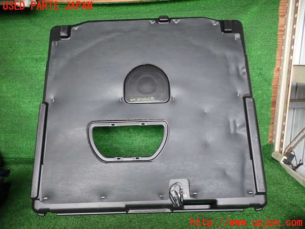 2UPJ-9232117772]レグナム(EC5W)ラゲッジトレイ2 中古_2