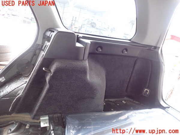 2UPJ-9232117675]レグナム(EC5W)右リアピラートリム 中古_3