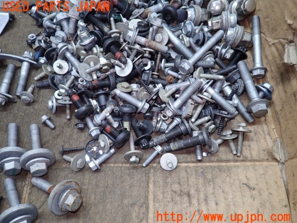 3UPJ=9232120720]ジャガー XE R-スポーツ(JA2NA X760)ネジ・ナット・ステー類 セット ジャンク_5