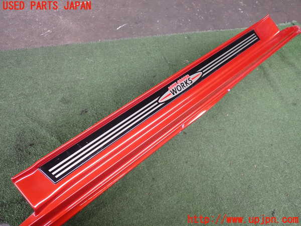 2UPJ-9232131390]BMW ミニ(MINI)ジョンクーパーワークス(JCW) コンバーチブル(MSJCW)(R57)右サイドステップ 【ジャンク品】 中古_3