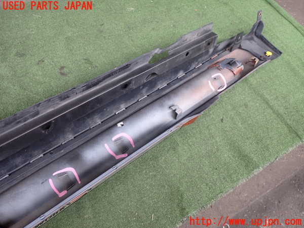 2UPJ-9232131392]BMW ミニ(MINI)ジョンクーパーワークス(JCW) コンバーチブル(MSJCW)(R57)左サイドステップ 【ジャンク品】 中古_4