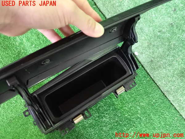 2UPJ-9232137516]BMW ミニ(MINI)ジョンクーパーワークス(JCW) コンバーチブル(MSJCW)(R57)グローブボックス1 中古_2