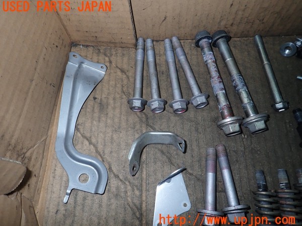 3UPJ=9232140720]ハリアー(ZSU60W)ネジ・ナット・ステー類 セット ジャンク_2