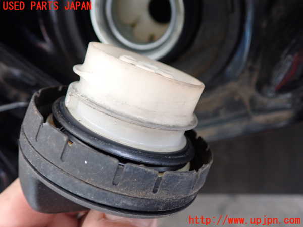 2UPJ-9232141690]ハリアー(ZSU60W)フューエルリッド 中古_3