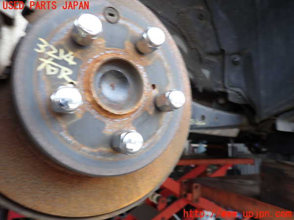 2UPJ-9232144300]ハリアー(ZSU60W)右リアナックルハブ 中古_2