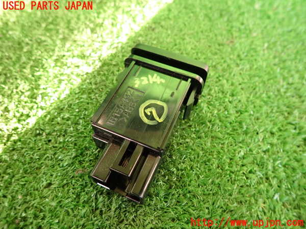 2UPJ-9232146312]ハリアー(ZSU60W)スイッチ7 (フューエルリッド 給油口) 中古_2