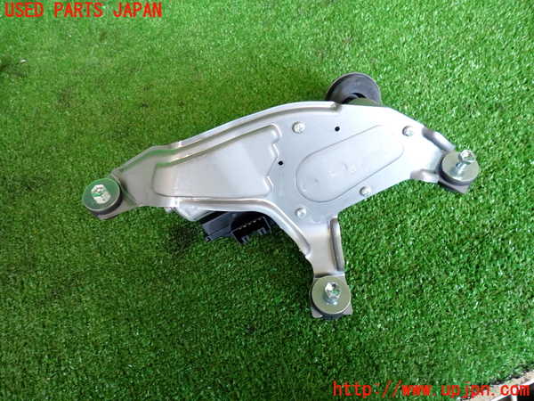 2UPJ-9232146775]ハリアー(ZSU60W)リアワイパーモーター 中古_2