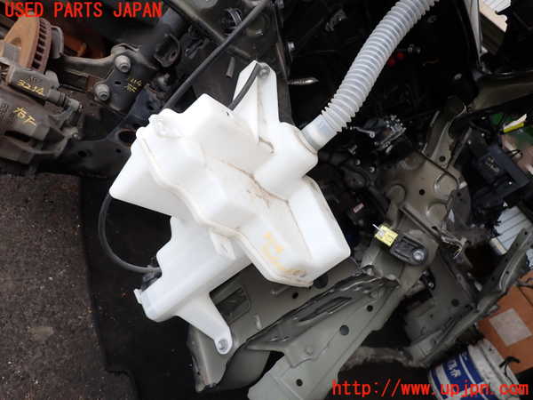 2UPJ-9232146791]ハリアー(ZSU60W)ウォッシャータンク1 中古_2