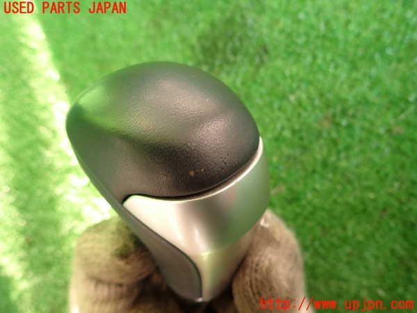 2UPJ-9232147570]ハリアー(ZSU60W)シフトノブ 中古_4