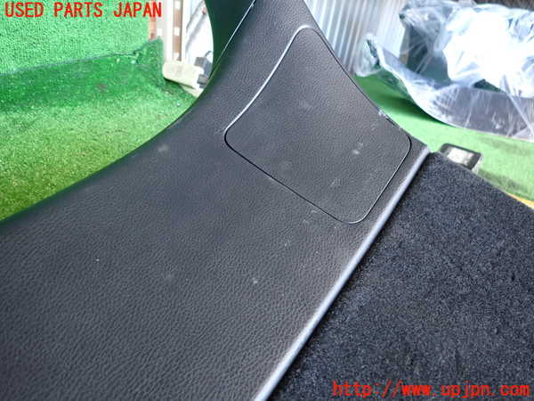 2UPJ-9232141578]ハリアー(ZSU60W)バックドア内張り 中古_3