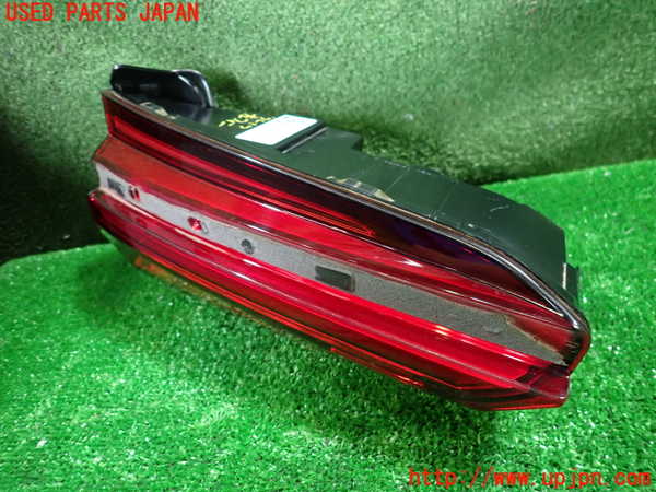 1UPJ-9232151552]アウディ・A6(F2DKNF)左リアフィニッシャー 中古_2
