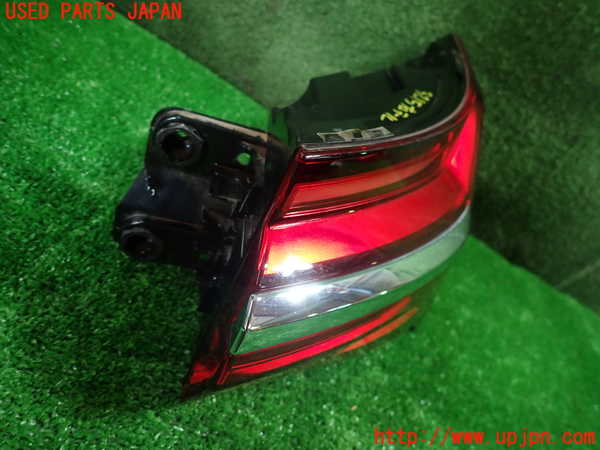 1UPJ-9232151530]アウディ・A6(F2DKNF)右テールランプ 中古_2