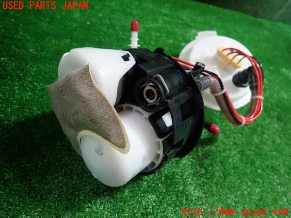1UPJ-9232152510]アウディ・A6(F2DKNF)燃料ポンプ 中古_2