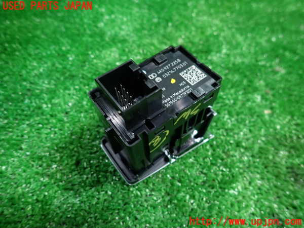 1UPJ-9232156309]アウディ・A6(F2DKNF)スイッチ4 (電動パーキング) 中古_2