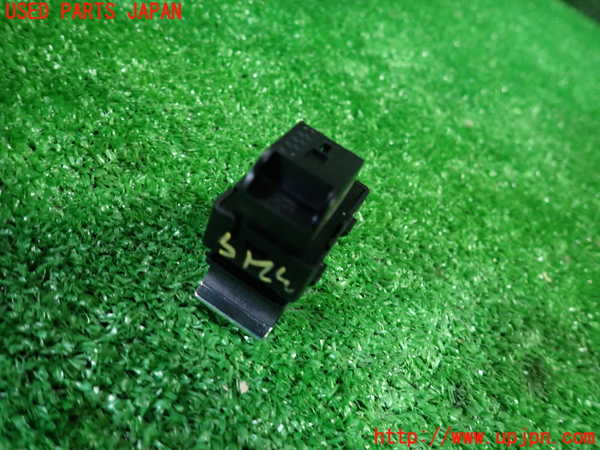 1UPJ-9232156245]アウディ・A6(F2DKNF)左前パワーウィンドウスイッチ 中古_2
