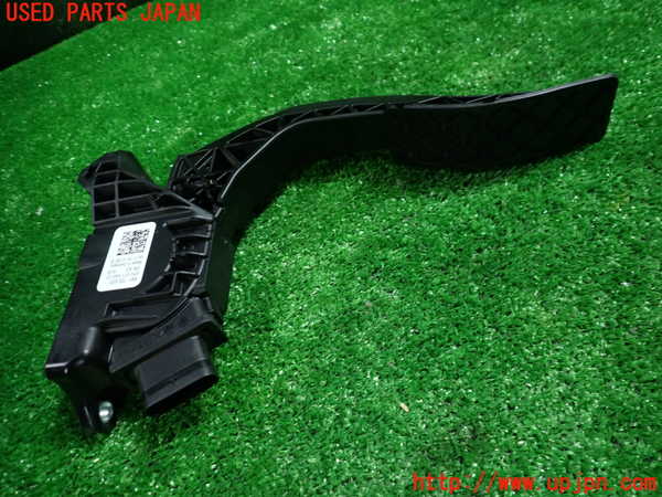 1UPJ-9232156381]アウディ・A6(F2DKNF)センサー1 (アクセルペダル) 中古_3
