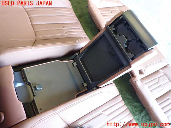 1UPJ-9232157385]アウディ・A6(F2DKNF)リアシート 中古_3
