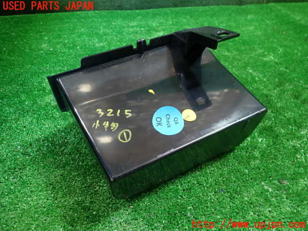 1UPJ-9232157841]アウディ・A6(F2DKNF)小物入れ1 中古_3