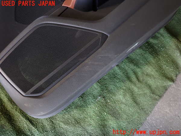 1UPJ-9232151234]アウディ・A6(F2DKNF)右前ドア内張り 中古_3
