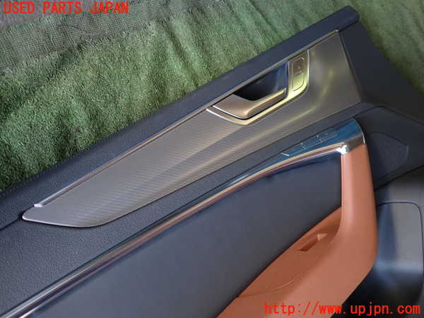 1UPJ-9232151264]アウディ・A6(F2DKNF)左前ドア内張り 中古_2