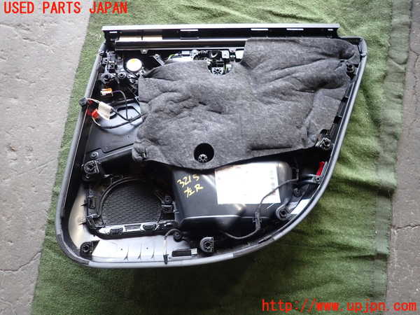 1UPJ-9232151324]アウディ・A6(F2DKNF)左後ドア内張り 中古_3