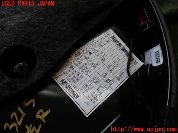 1UPJ-9232151324]アウディ・A6(F2DKNF)左後ドア内張り 中古_4