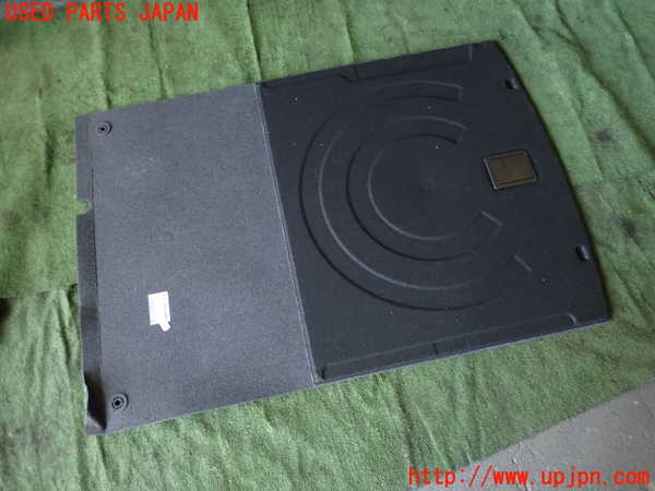 1UPJ-9232157771]アウディ・A6(F2DKNF)ラゲッジトレイ1 中古_3