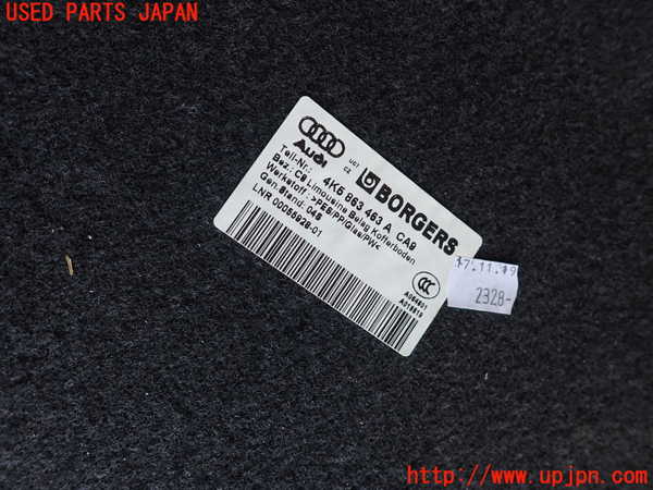 1UPJ-9232157771]アウディ・A6(F2DKNF)ラゲッジトレイ1 中古_4