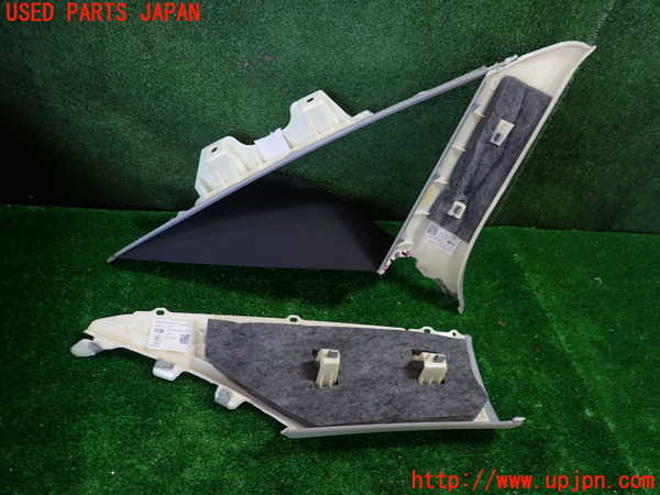 1UPJ-9232157675]アウディ・A6(F2DKNF)右リアピラートリム 中古_3