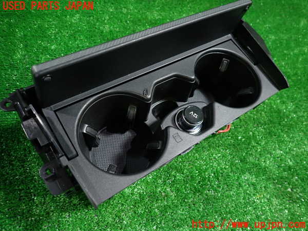 1UPJ-9232157810]アウディ・A6(F2DKNF)ドリンクホルダー 中古_2