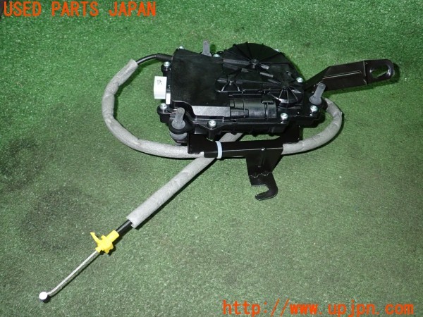 3UPJ=9232160566]BMW 320d ツーリング (3D20 F31)純正 バック ドアロックアクチュエーター 中古_2